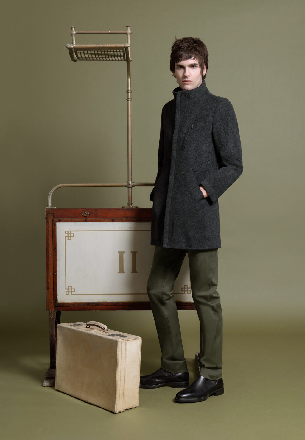Manteau zippé en laine gris foncé
