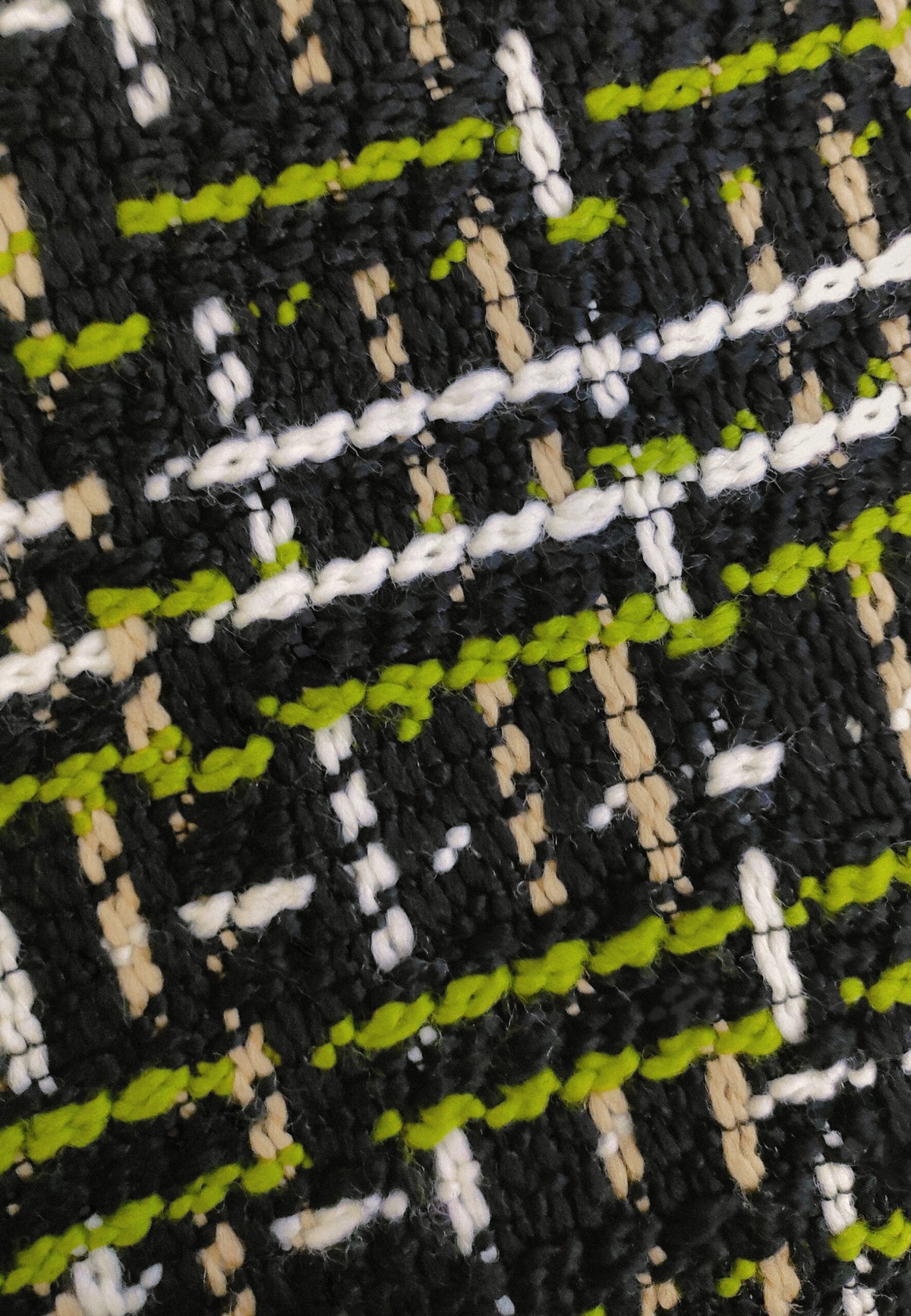 Manteau en tweed de laine noir, vert, beige et blanc